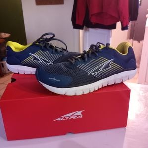 Altra Provision 4.0 Trail runners